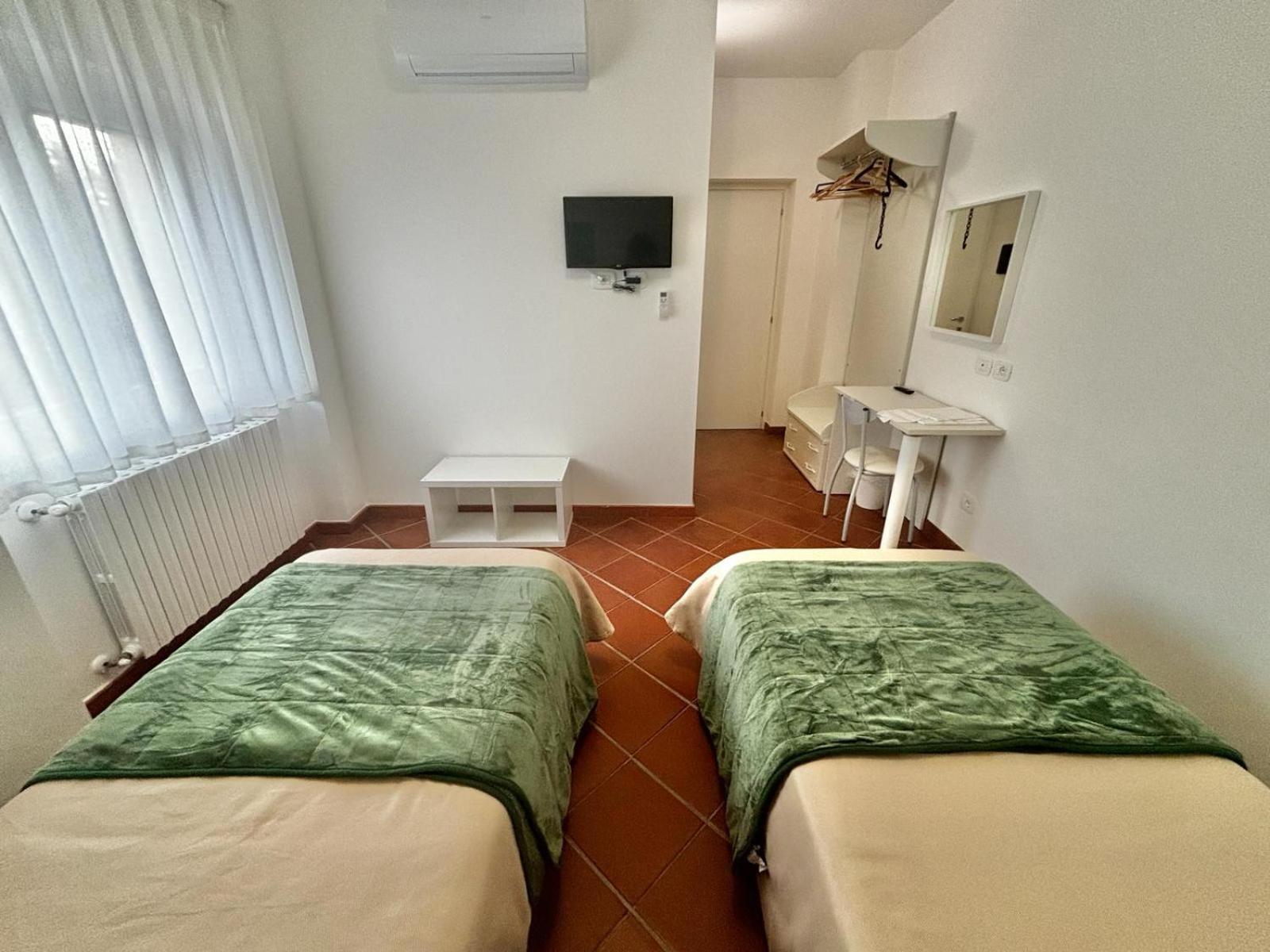 La Nuova Dimora B&B L'Aquila Eksteriør billede
